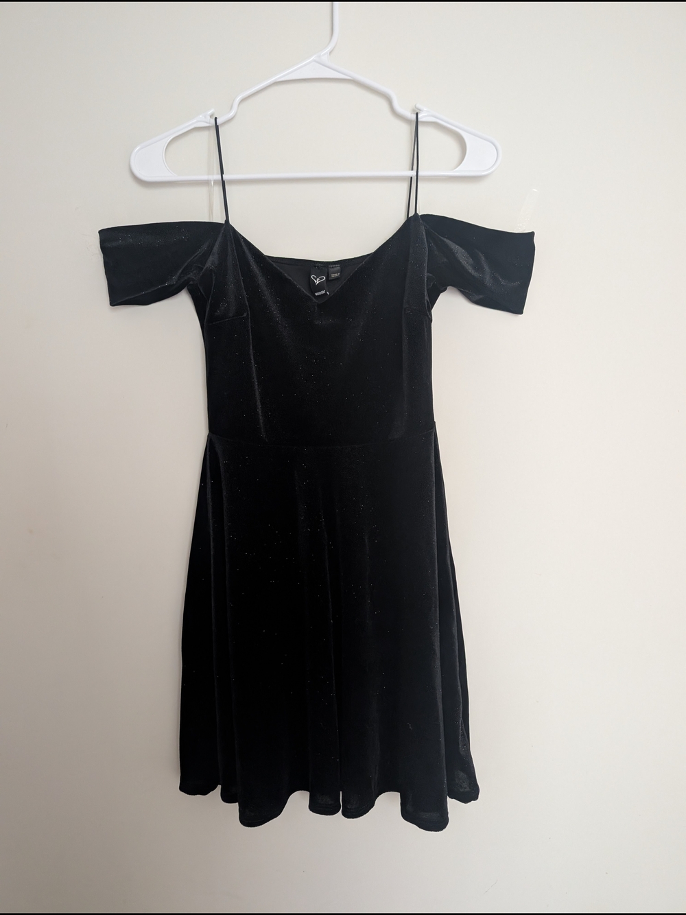 Windsor Black Off-Shoulder Velvet Mini Dress